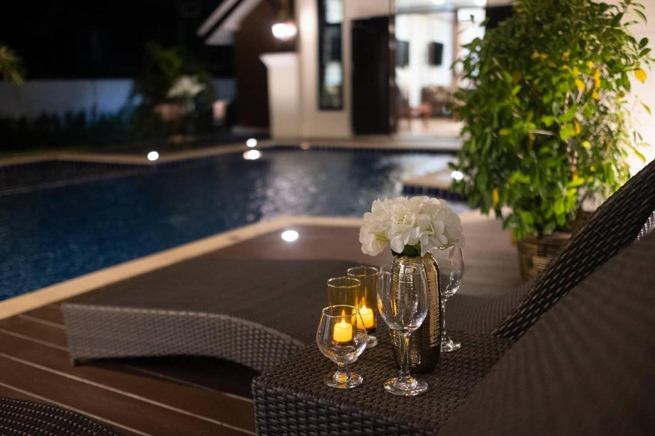 Lanna Kamin Pool Villa Airport Chiang Mai Buitenkant foto